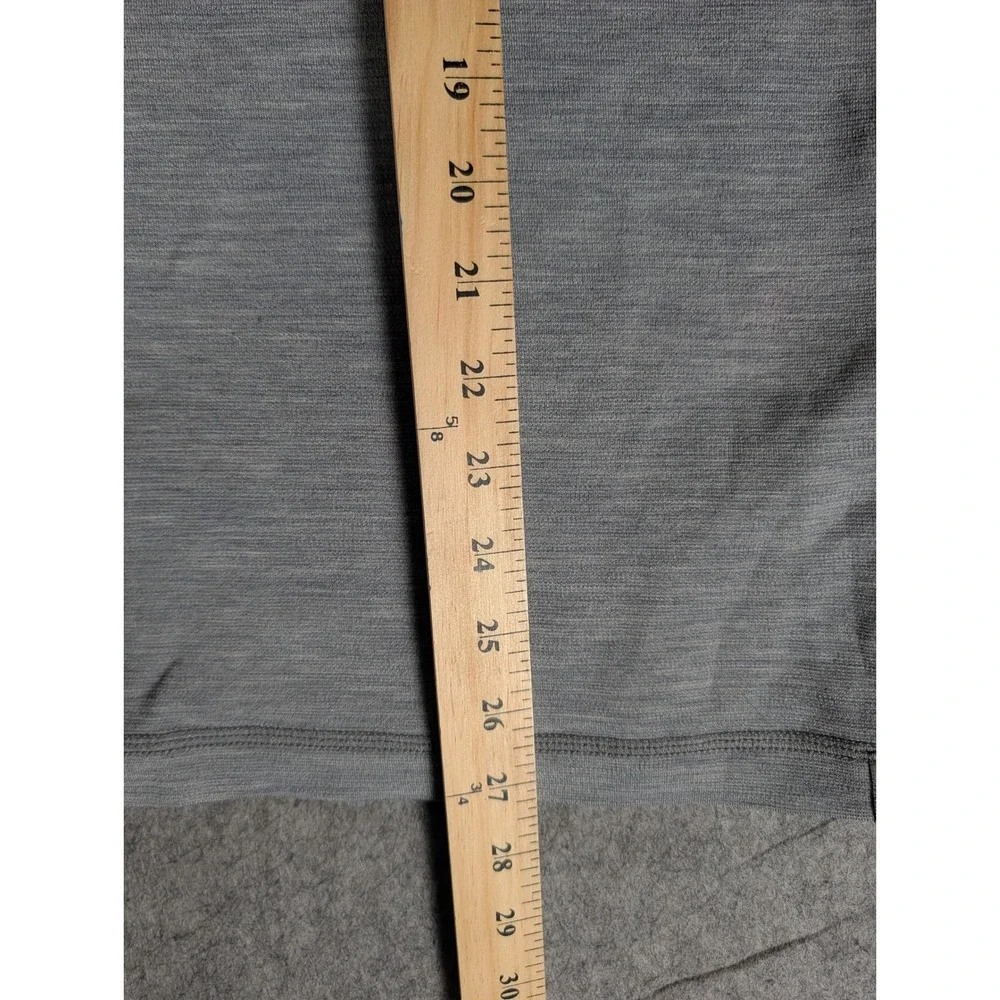 The North Face Mens Long Sleeve Crew Neck Base Layer Top Heather Grey S/P